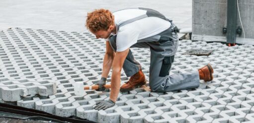 Ekologiczne innowacje jakie wprowadza producent kostki brukowej Jadar