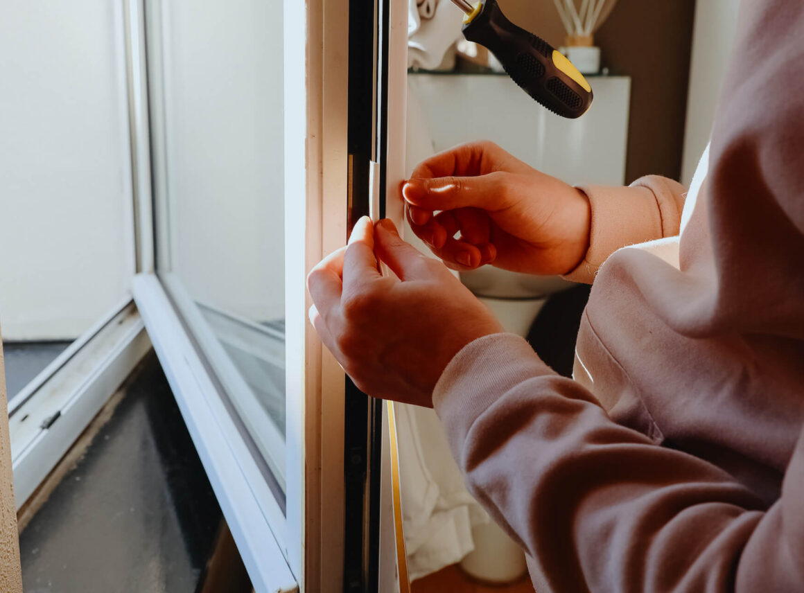 Jak wymienić uszczelki w&nbsp;oknach? Poradnik
